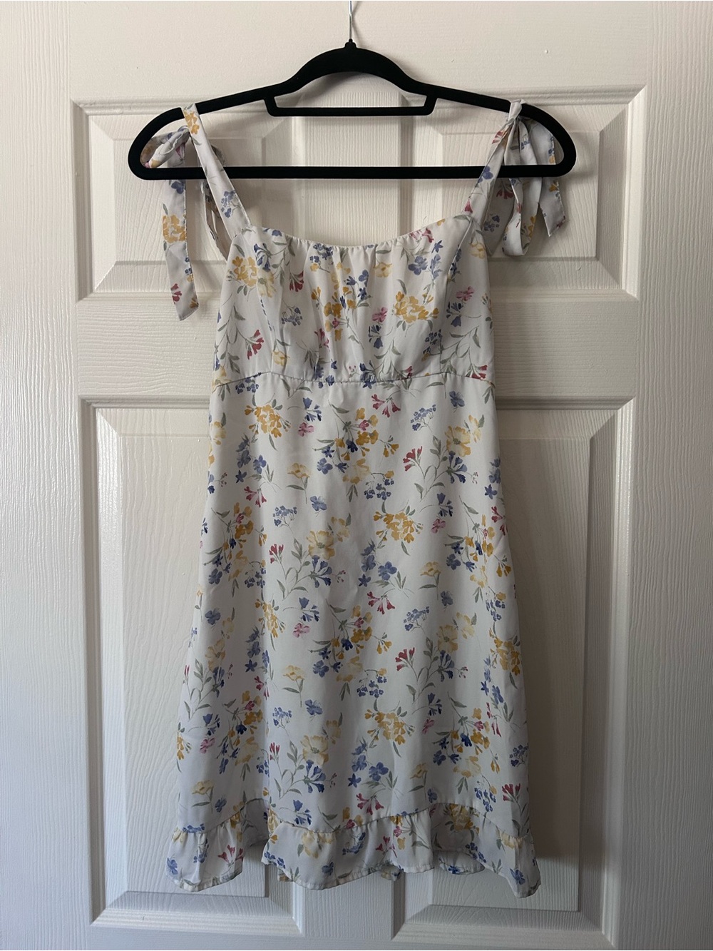 Abercrombie & Fitch White Floral Tie-Shoulder Mini Dress